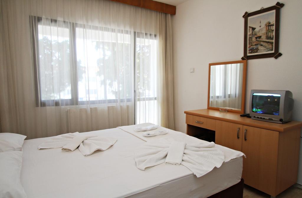 Goren Hotel Кешме Номер фото