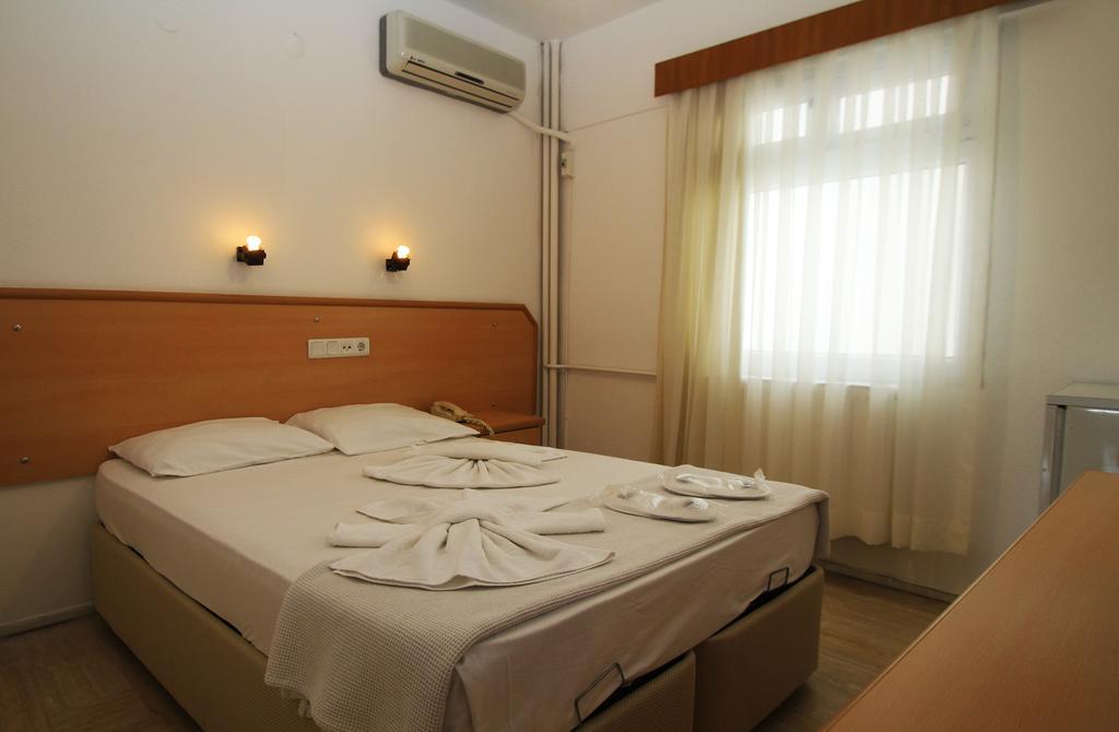 Goren Hotel Кешме Номер фото