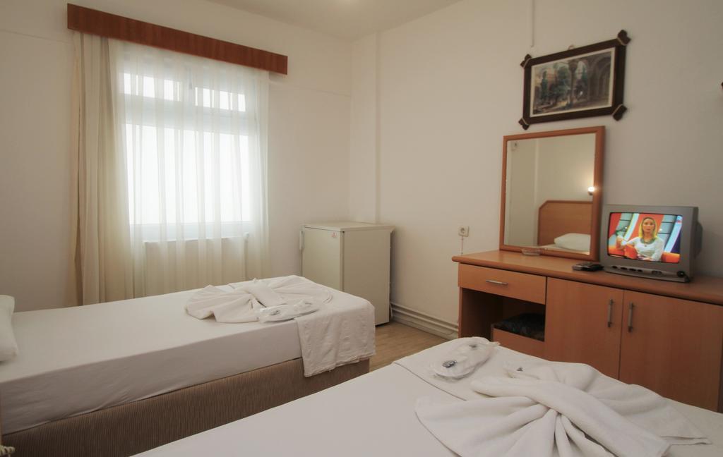 Goren Hotel Кешме Экстерьер фото